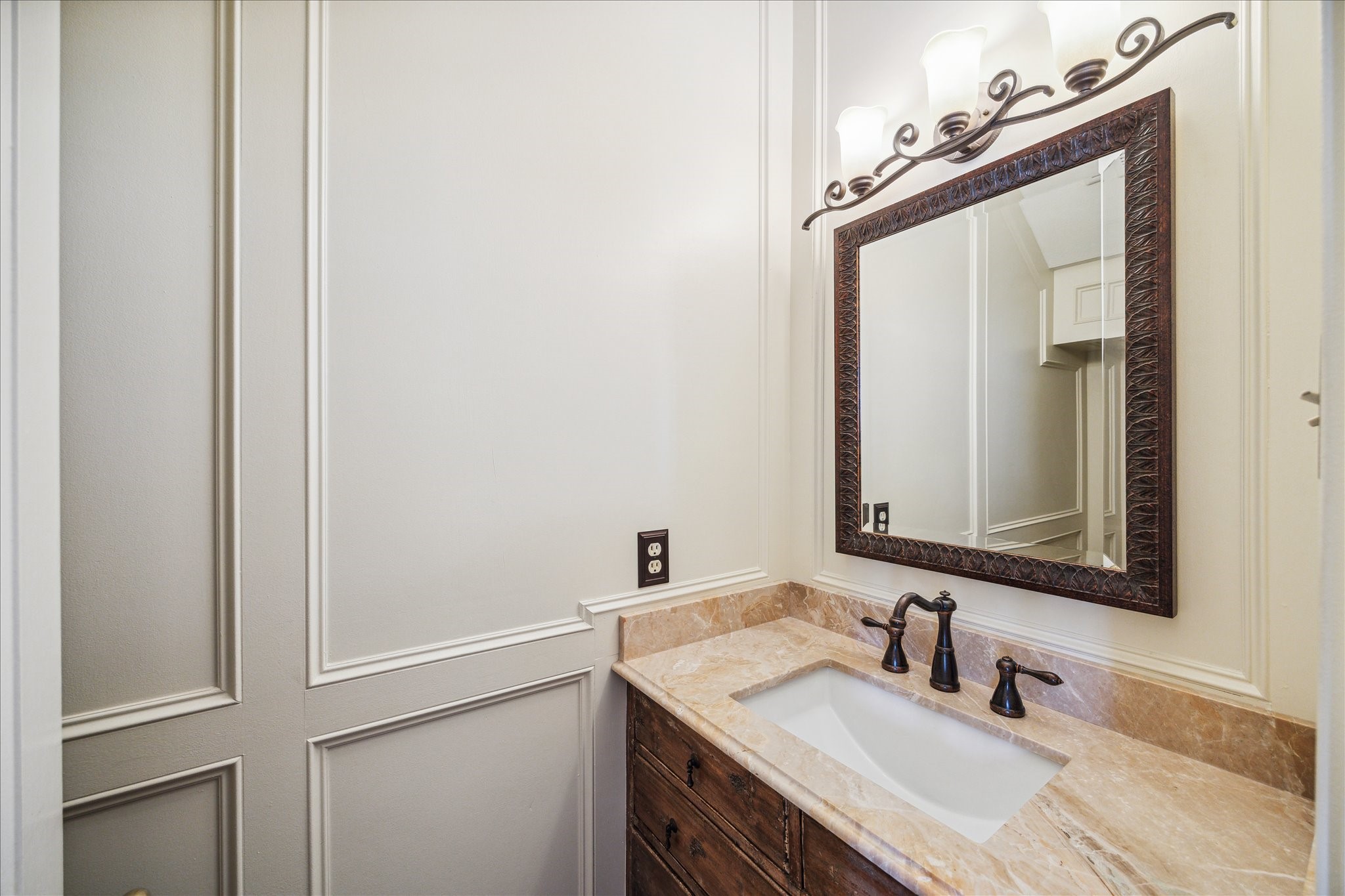 4106 Childress Street Houston, TX 77005 - Photo 8 of 14