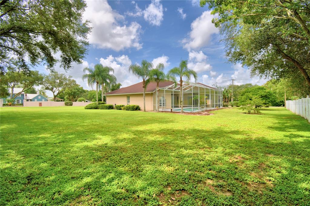 2004 Clubhouse Road Lakeland, FL 33813 - Photo 78 of 84 Gallery Image 78