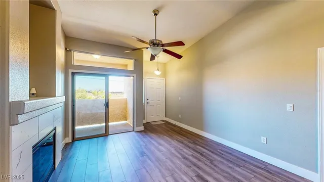 $1,950 | 8985 South Durango Drive, Unit 2024, Las Vegas, NV 89113