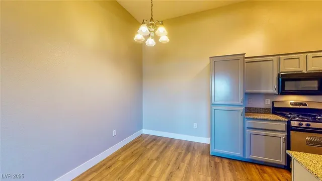 $1,950 | 8985 South Durango Drive, Unit 2024, Las Vegas, NV 89113