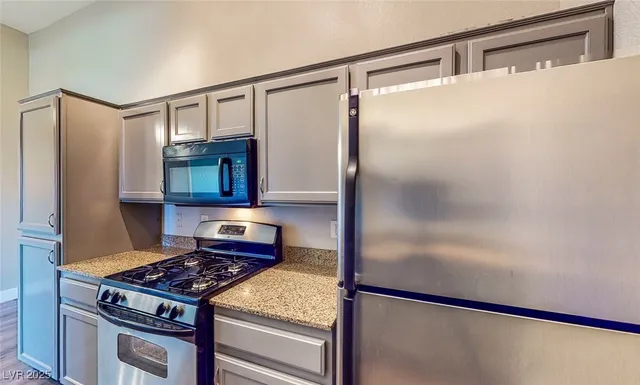 $1,950 | 8985 South Durango Drive, Unit 2024, Las Vegas, NV 89113