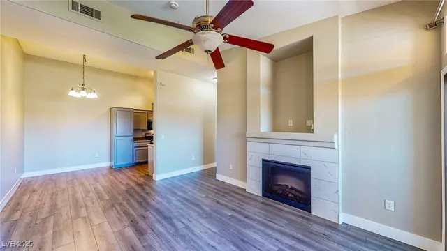 $1,950 | 8985 South Durango Drive, Unit 2024, Las Vegas, NV 89113
