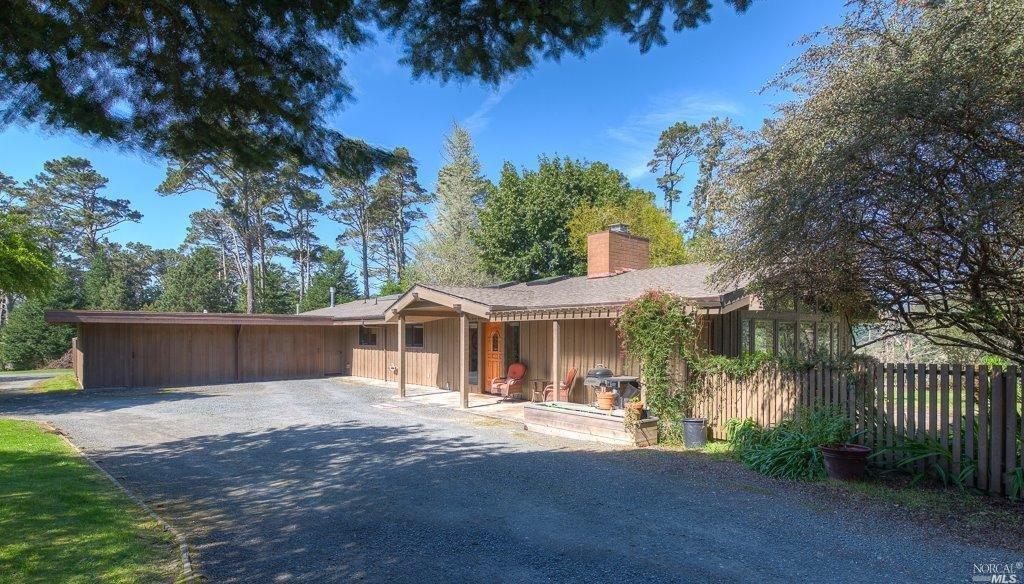 43200 Eureka Hill Road Point Arena, CA 95468 - Photo 1 of 1 front view of a house with a yard