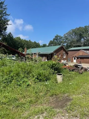 $399,000 | 515 Steiner Bridge Road, Valencia, PA 16059