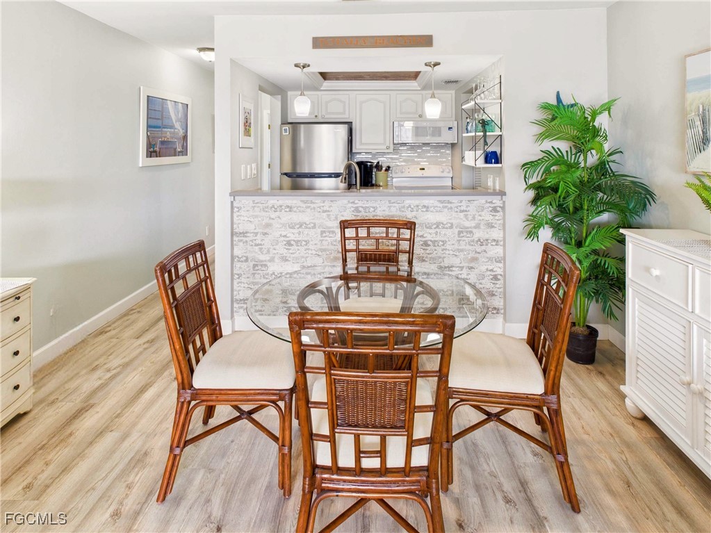 200 Lenell Road, Unit 225 Fort Myers Beach, FL 33931 - Photo 7 of 25