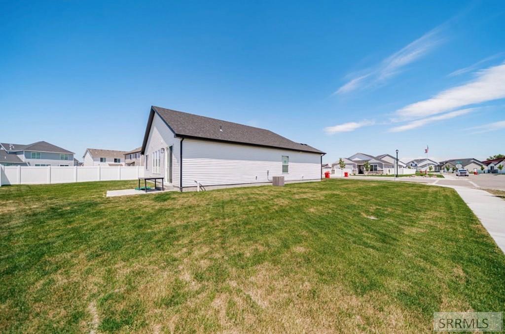 1098 Ashlyn Way Rigby, ID 83442 - Photo 41 of 42