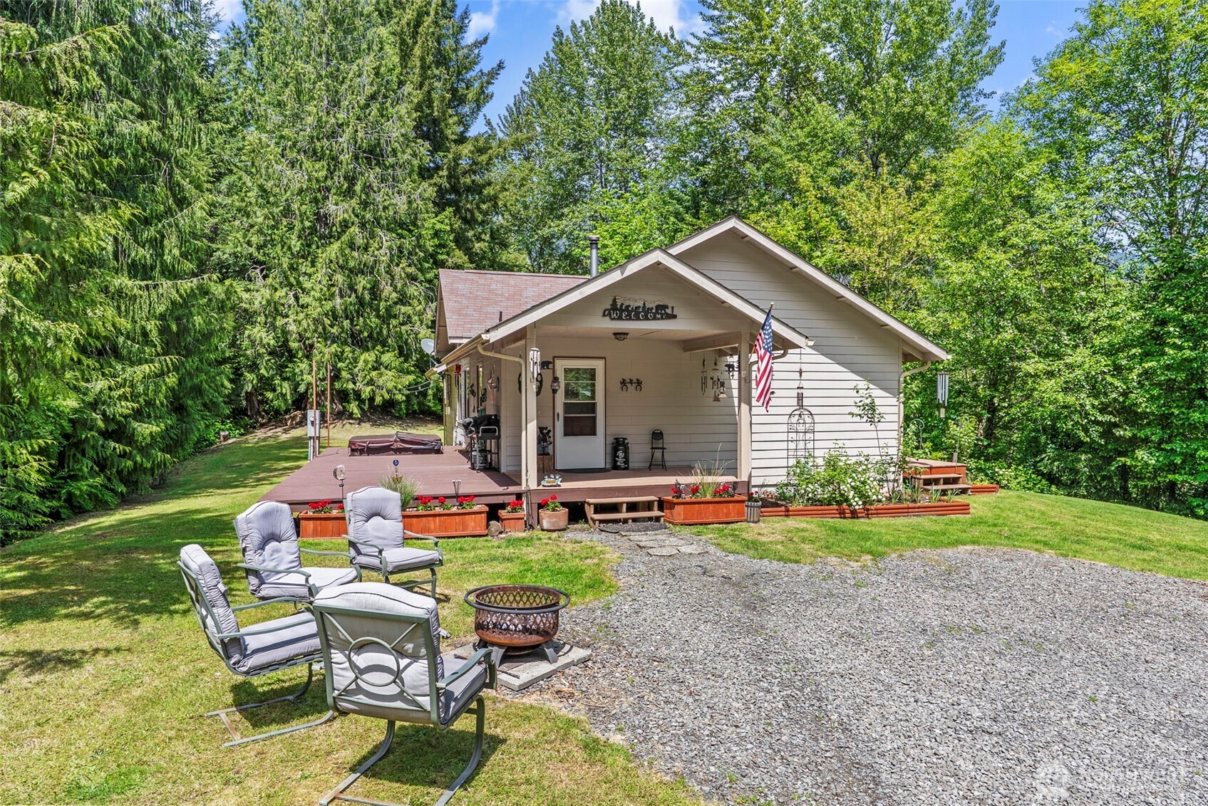 192-43 East Kiona Road Randle, WA 98377 - Photo 1 of 34 Gallery Image 1