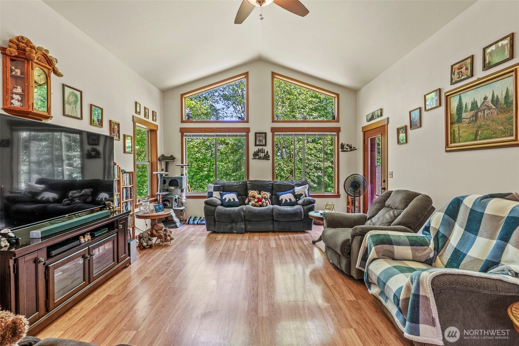 192-43 East Kiona Road Randle, WA 98377 - Photo 8 of 34 Gallery Image 8