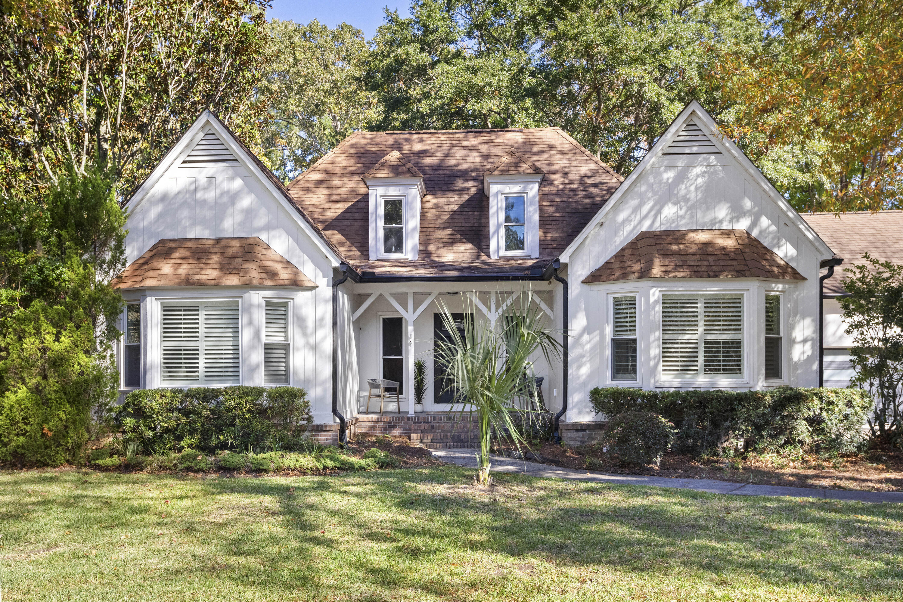 1019 Royalist Road Mount Pleasant, SC 29464 - Photo 1 of 38 1019RoyalistRd-CasaVerdeMedia1