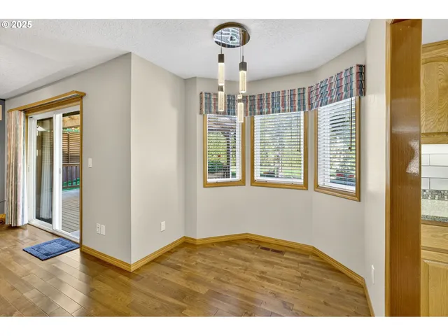 $584,900 | 535 Northeast 24th Street, Gresham, OR 97030