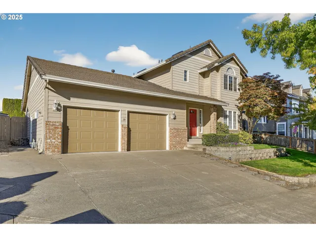 $584,900 | 535 Northeast 24th Street, Gresham, OR 97030