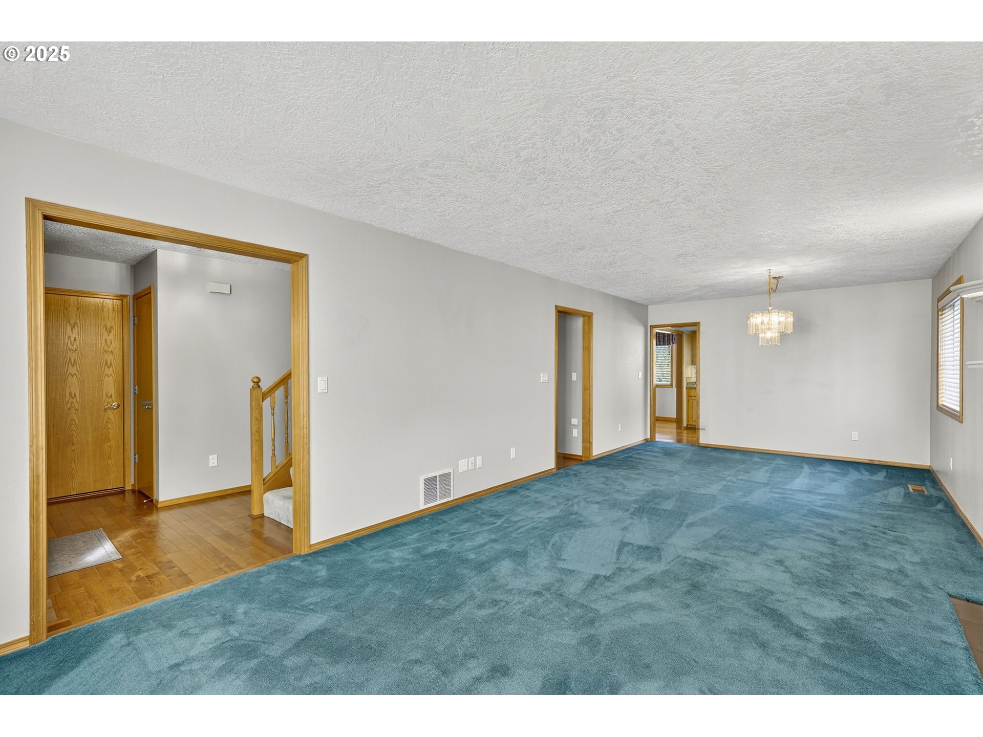 535 Northeast 24th Street Gresham, OR 97030 - Photo 9 of 41 a view of empty room