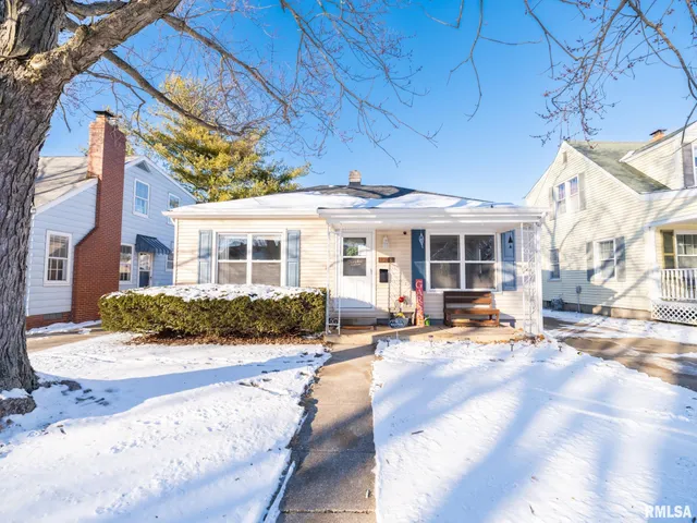 $139,900 | 1203 East Fairoaks Avenue, Peoria, IL 61603