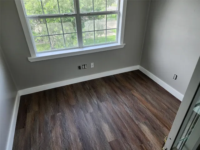 $1,595 | 1010 22nd Street, San Leon, TX 77539