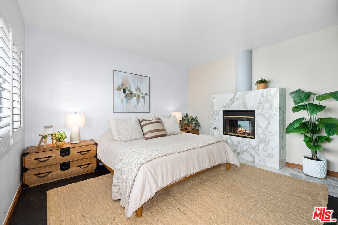 25 18th Avenue Venice, CA 90291 - Photo 7 of 22