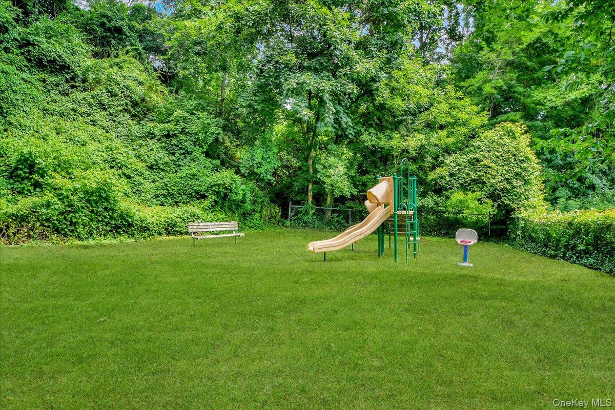 40 Rockledge Road, Unit 1A Hartsdale, NY 10530 - Photo 18 of 20