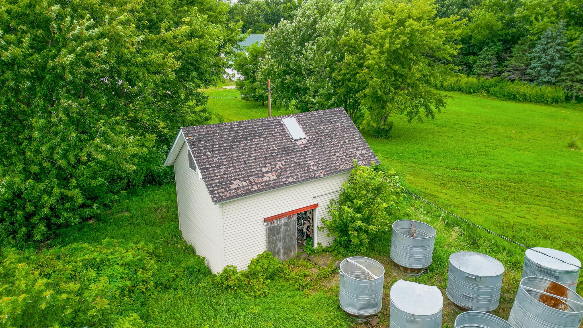 42622 Highway 109 Delavan, MN 56023 - Photo 25 of 32