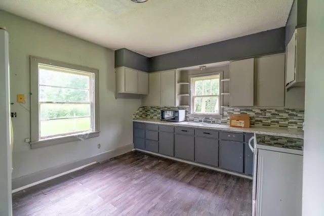 $139,900 | 42622 Highway 109, Delavan, MN 56023