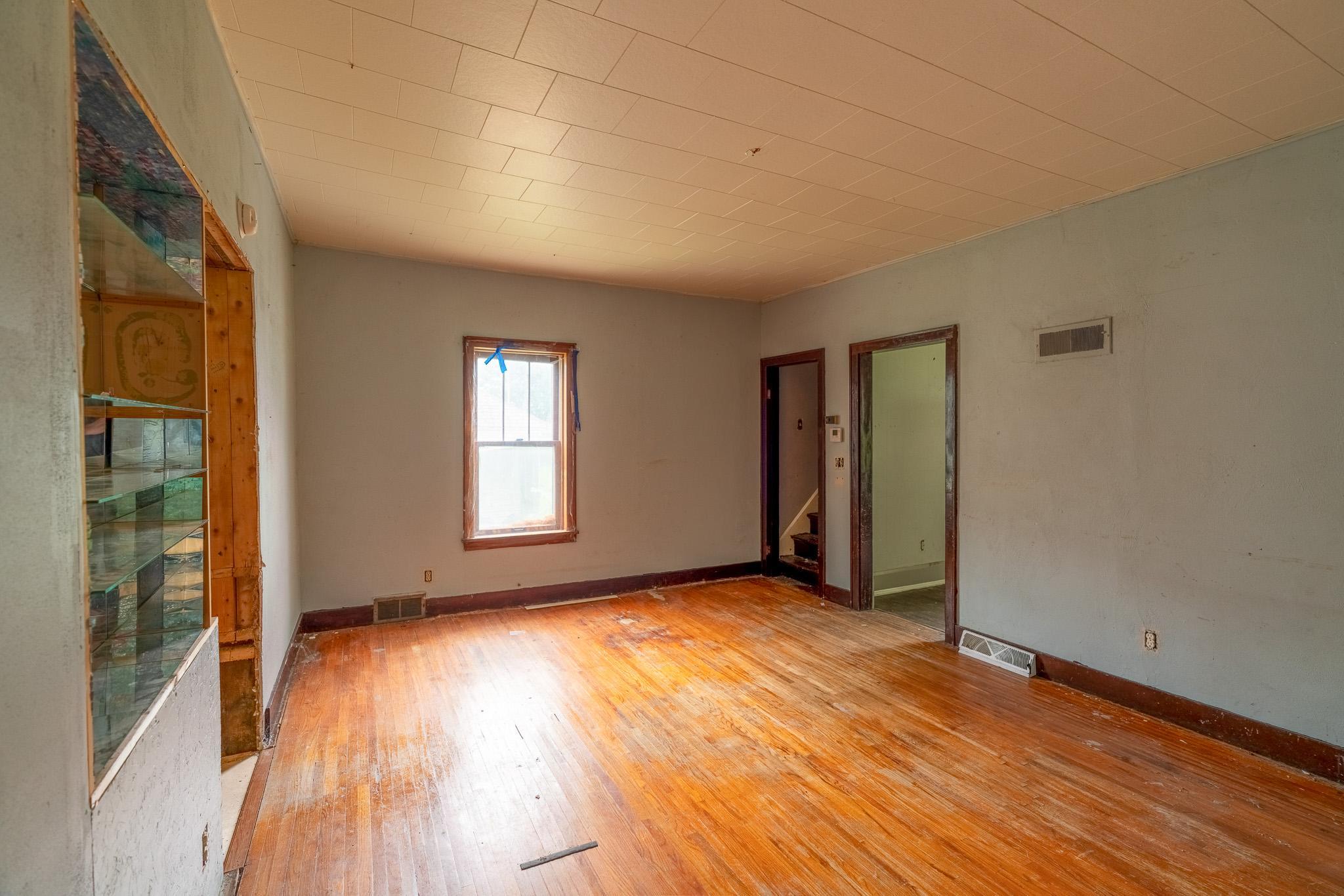 42622 Highway 109 Delavan, MN 56023 - Photo 8 of 32