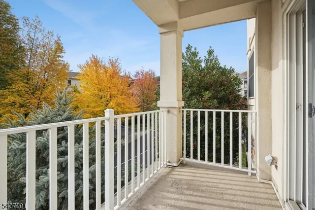 $4,000 | 806 Holly Lane, Unit 806, Cedar Grove, NJ 07009