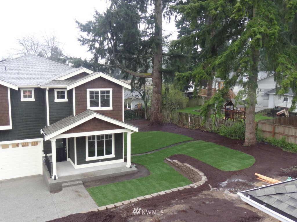 515 218th Street Southwest Bothell, WA 98021 - Photo 2 of 12