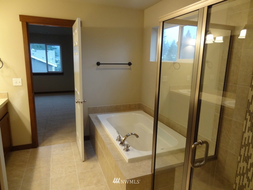 515 218th Street Southwest Bothell, WA 98021 - Photo 10 of 12