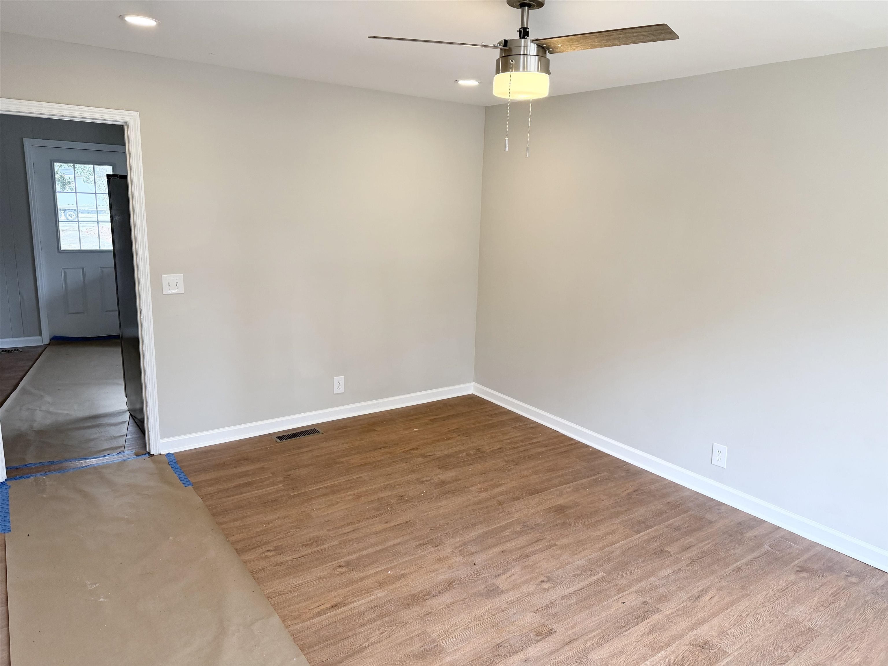 313 Dickson Heights Marion, SC 29571 - Photo 2 of 10