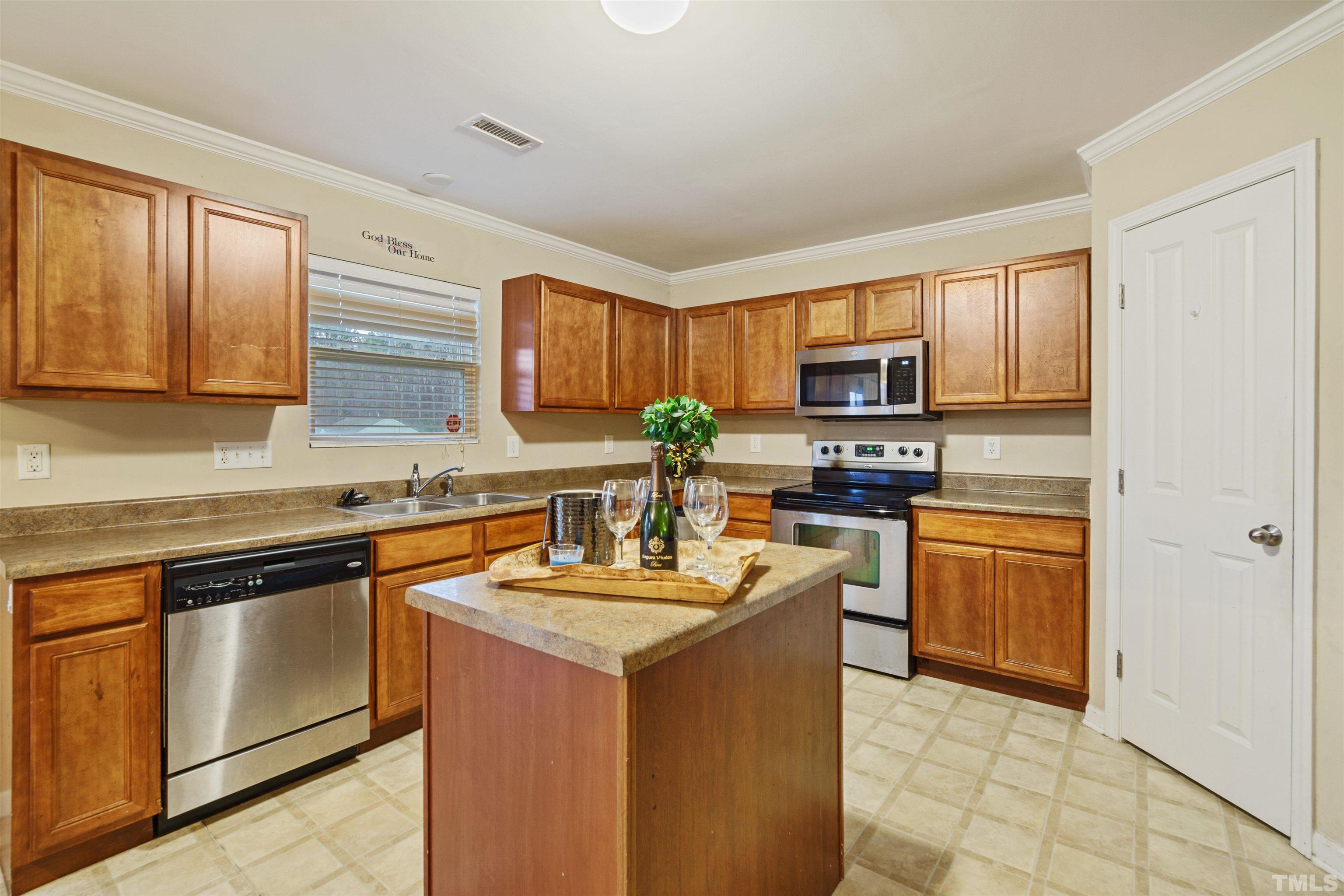 6867 Horseback Lane Raleigh, NC 27610 - Photo 6 of 15