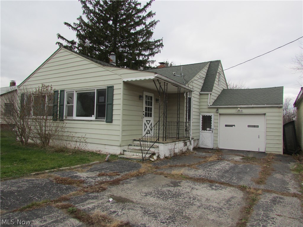 2103 South Ridge Road West Ashtabula, OH 44004 - Photo 2 of 23