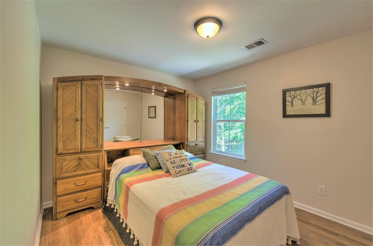 253 Barbours Lane Greenville, SC 29607 - Photo 19 of 35