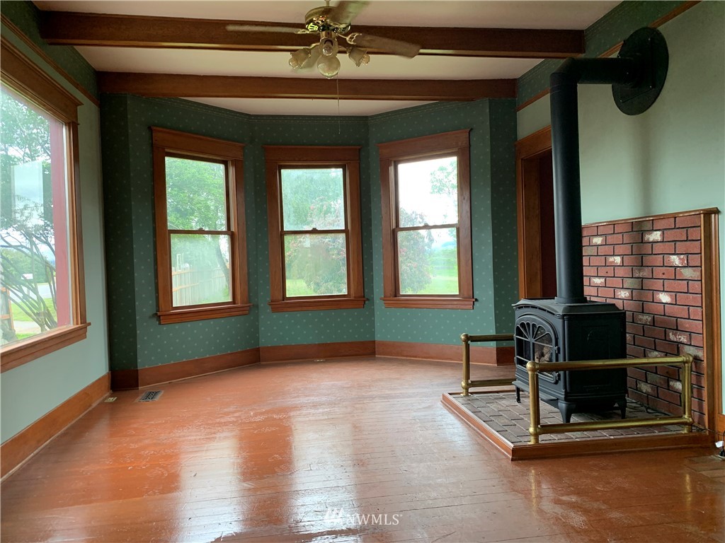 19684 Cook Road Burlington, WA 98233 - Photo 3 of 15 Gallery Image 3