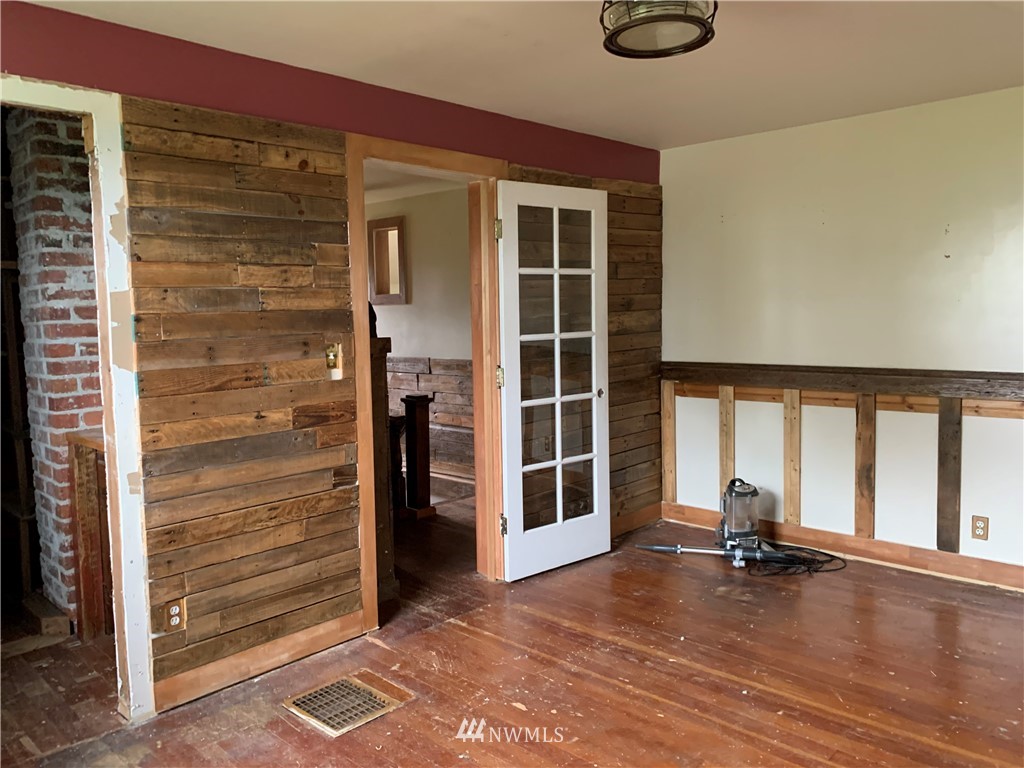 19684 Cook Road Burlington, WA 98233 - Photo 5 of 15 Gallery Image 5