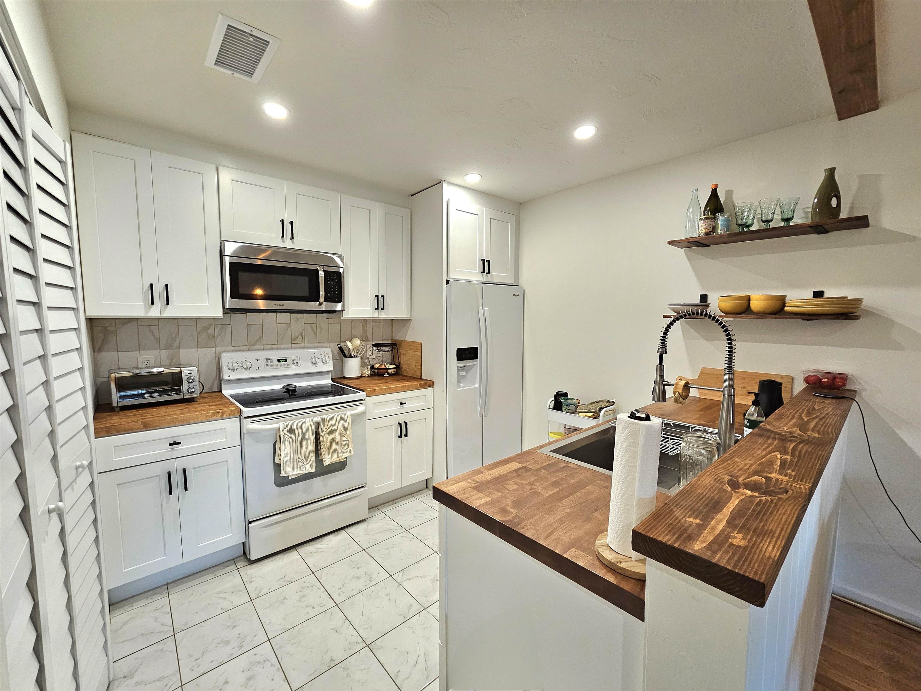 1571 Stone Road, Unit 1C Tallahassee, FL 32303 - Photo 14 of 17 Gallery Image 14