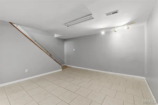 $140,000 | 832 Wendevy Drive, Ballwin, MO 63011