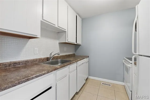 $150,000 | 832 Wendevy Drive, Ballwin, MO 63011