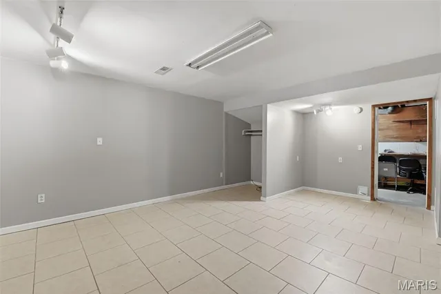 $150,000 | 832 Wendevy Drive, Ballwin, MO 63011