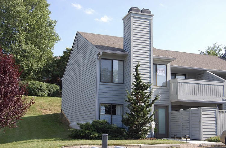 2415 Post Oak Road Salem, VA 24153 - Photo 2 of 15 Front of Condo