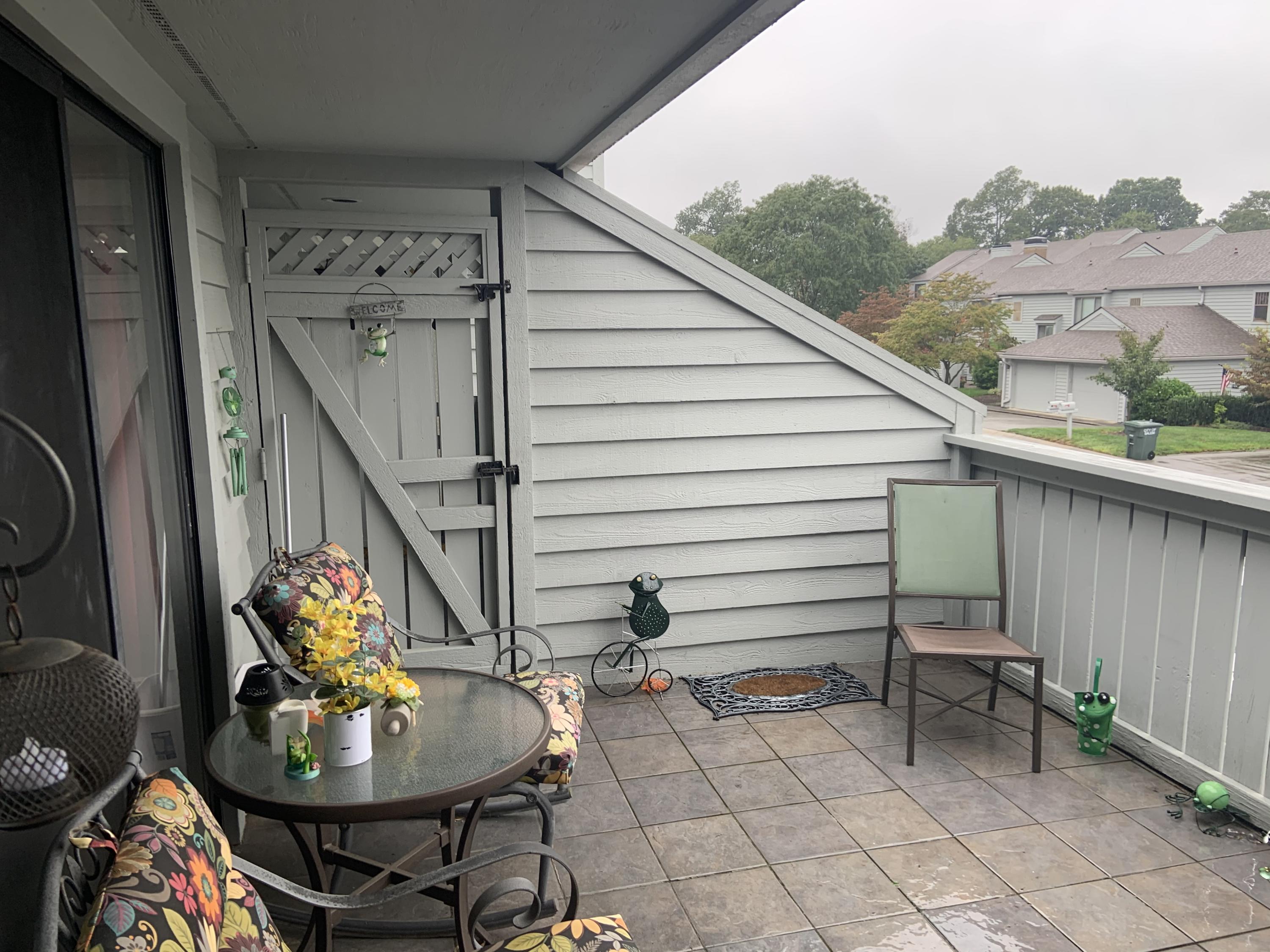 2415 Post Oak Road Salem, VA 24153 - Photo 12 of 15 Back deck