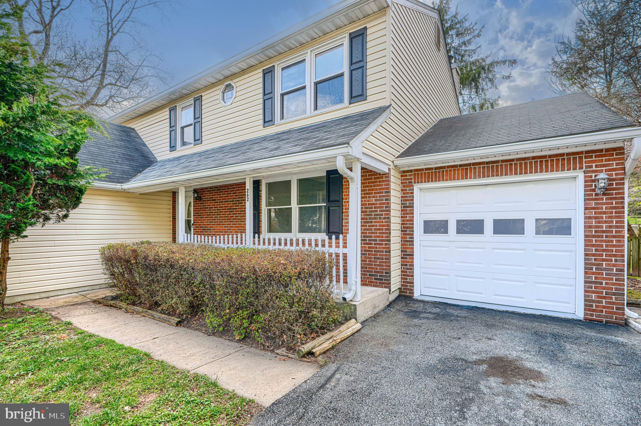 262 Hunters Ridge Road Lutherville-Timonium, MD 21093 - Photo 3 of 79
