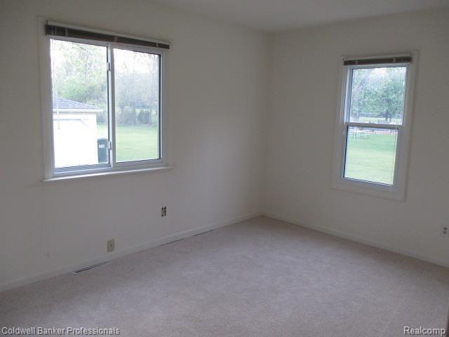 2870 Hickory Lawn Road Rochester Hills, MI 48307 - Photo 15 of 21