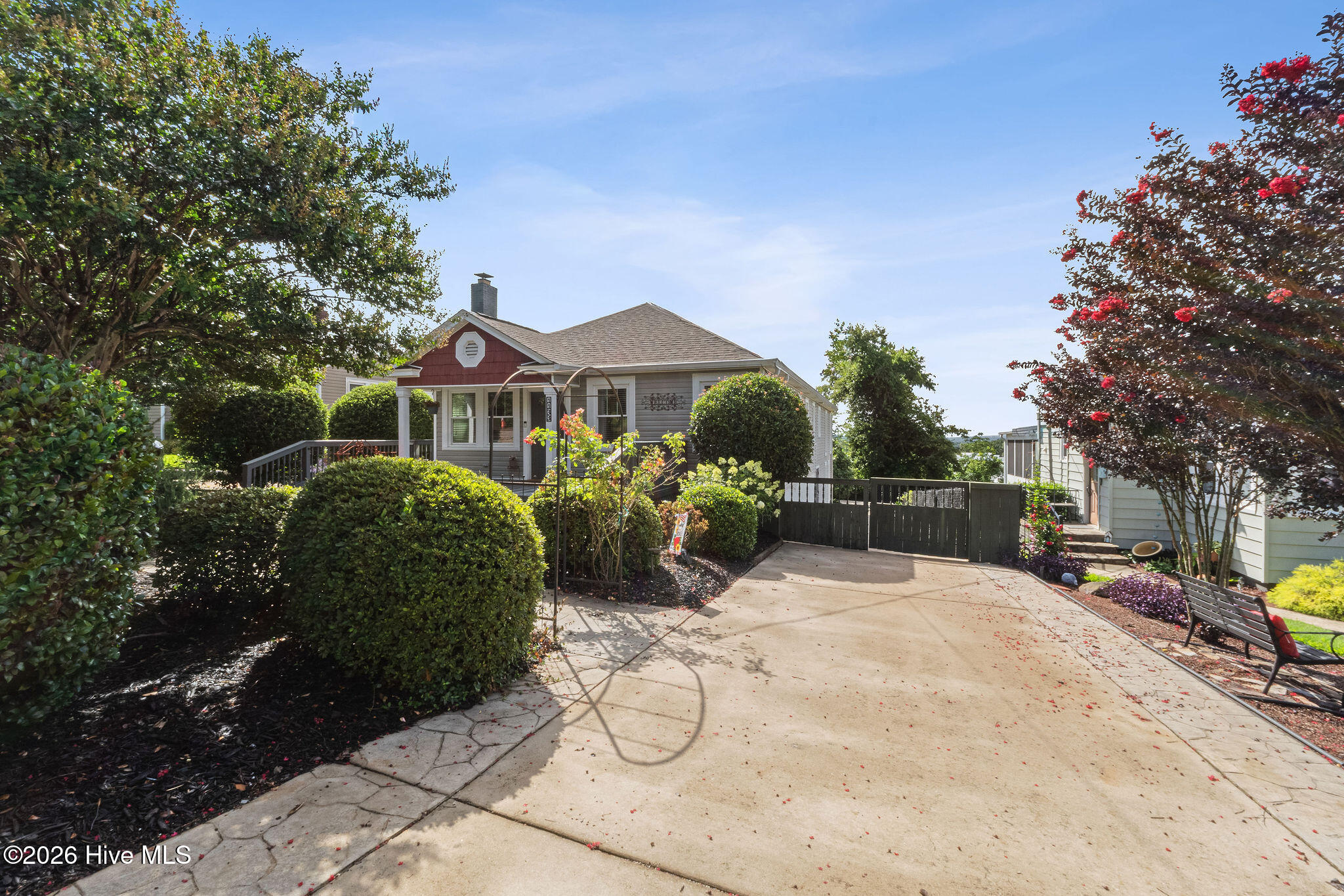 1133 Ridgecrest Avenue North Augusta, SC 29841 - Photo 3 of 38 Gallery Image 3