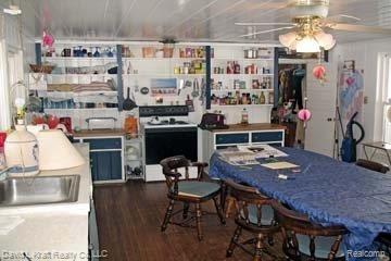 7766 Port Austin Road Pigeon, MI 48755 - Photo 7 of 11 7766PtAustinKitchen2.JPG
