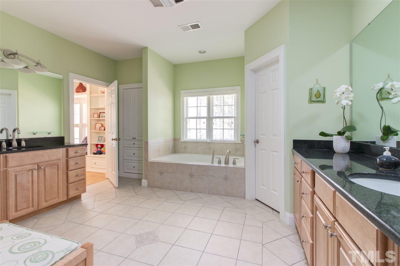 404 Simerville Road Chapel Hill, NC 27517 - Photo 16 of 29