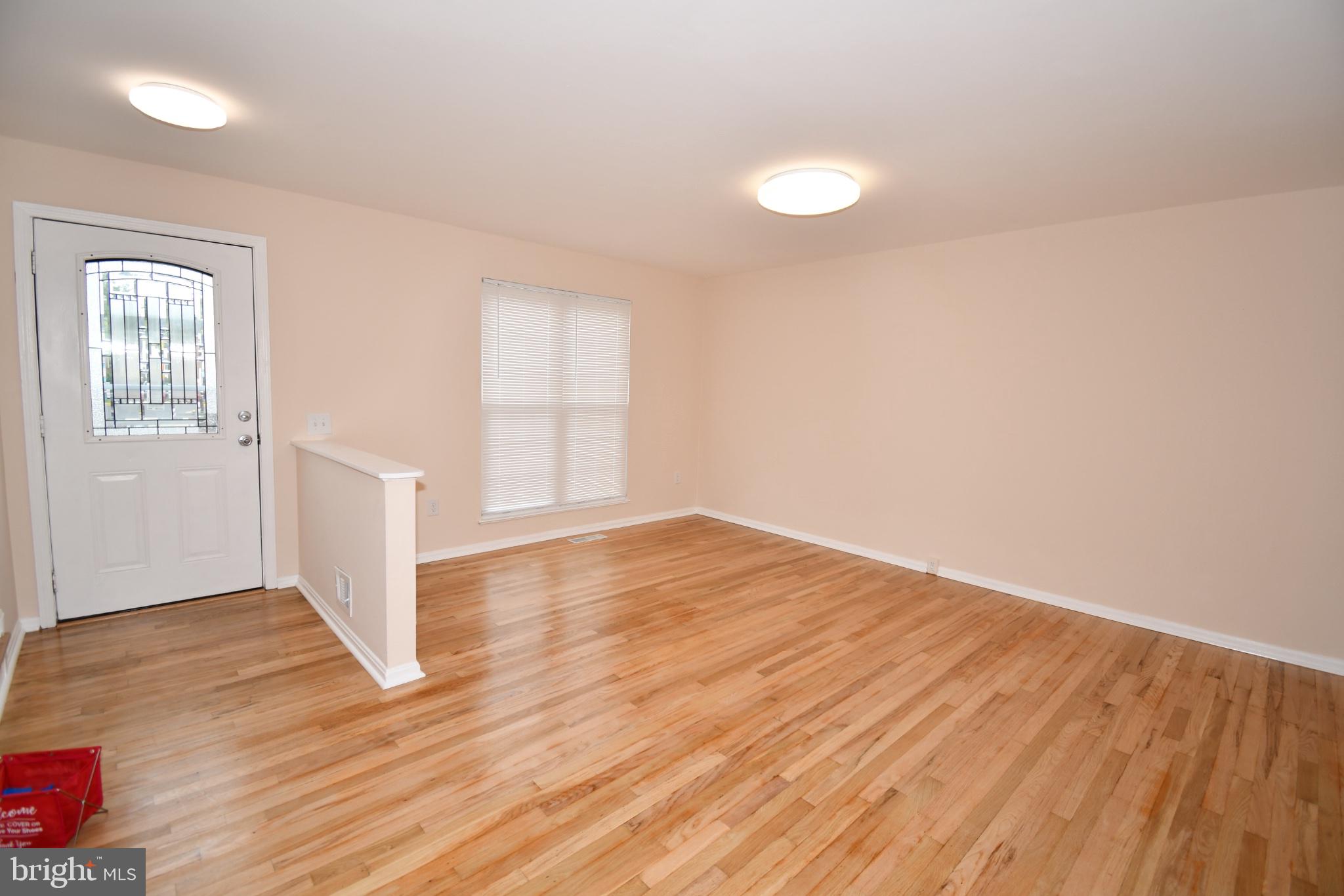 1666 Colonial Way Frederick, MD 21702 - Photo 7 of 62 Spacious, sunlit entryway awaits you.