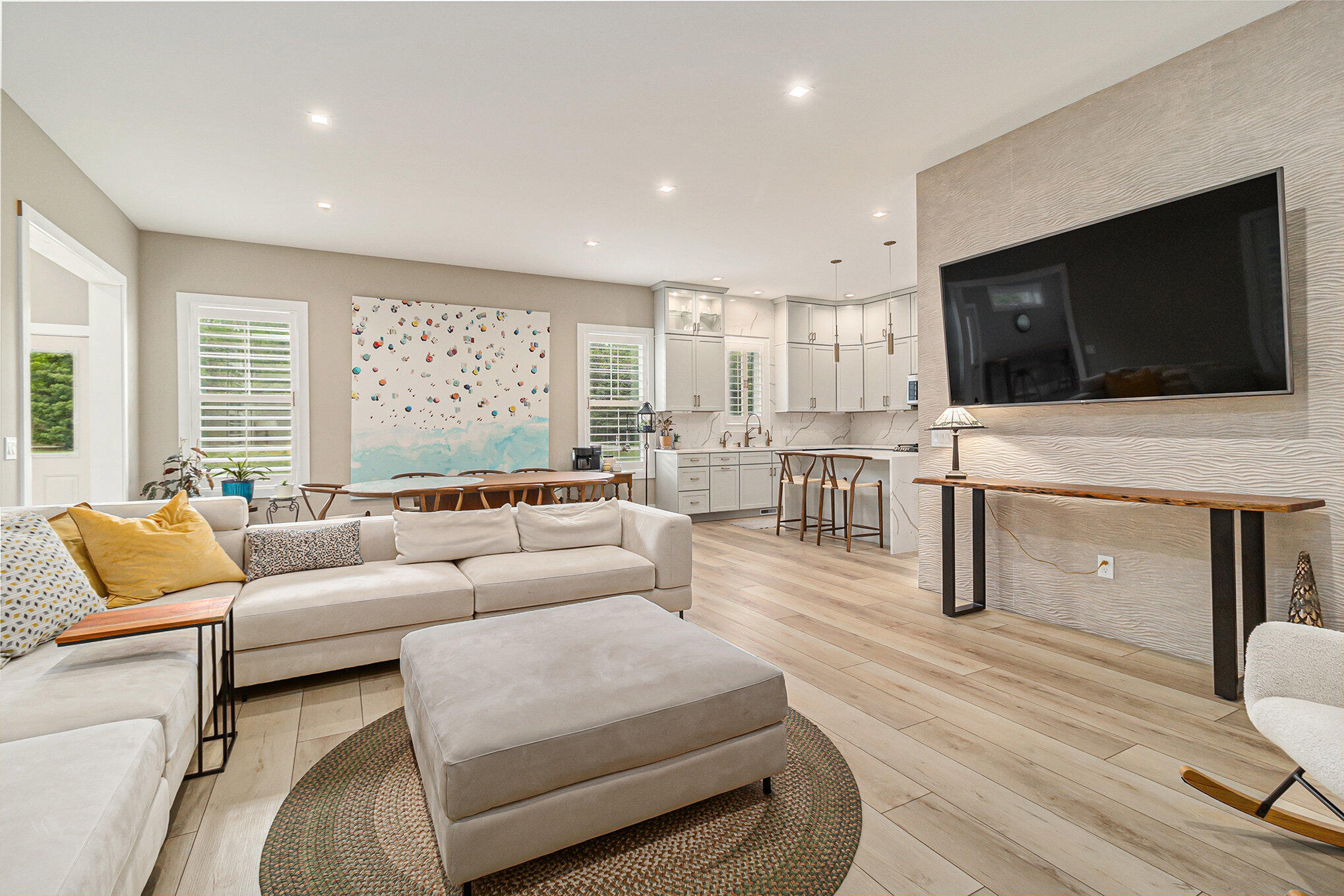 5407 Sioux Road Pentwater, MI 49449 - Photo 11 of 36 Living Room