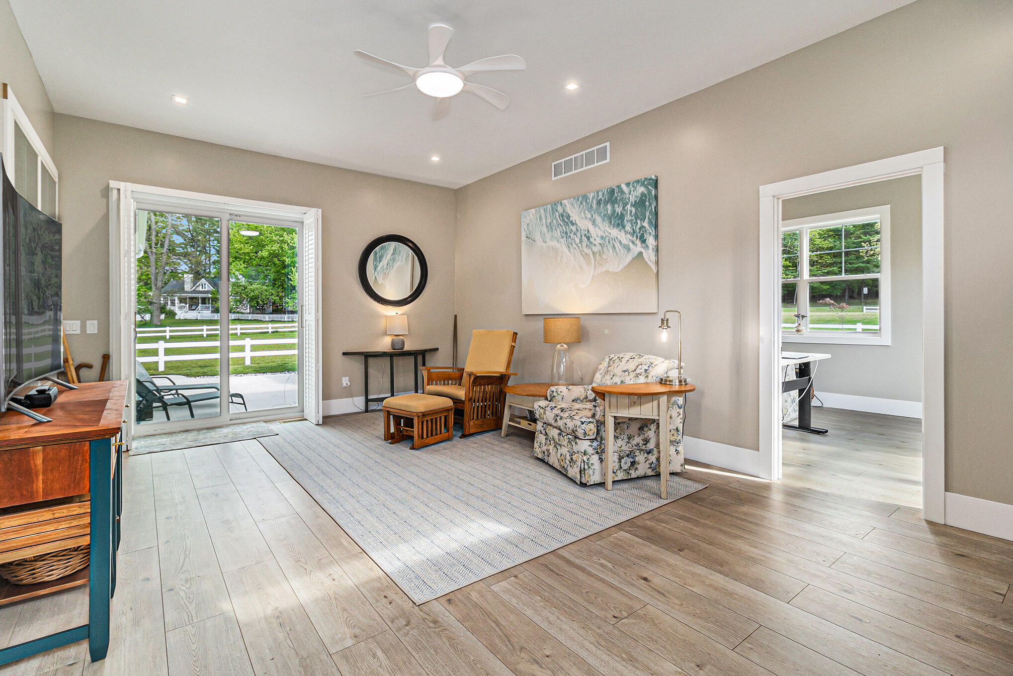 5407 Sioux Road Pentwater, MI 49449 - Photo 16 of 36 Family Room