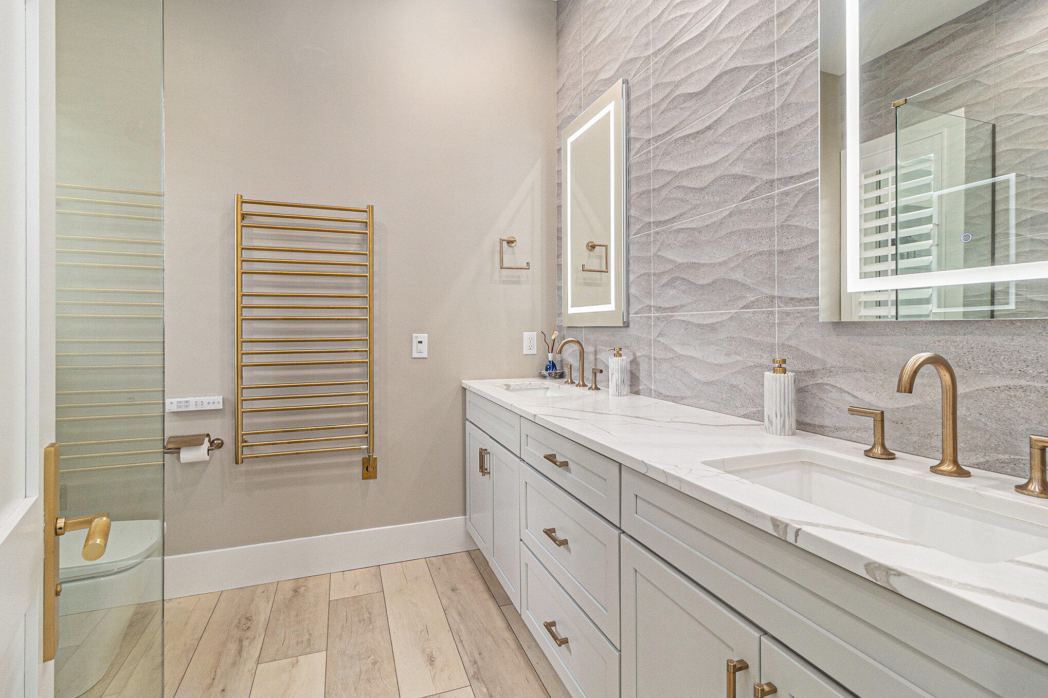 5407 Sioux Road Pentwater, MI 49449 - Photo 21 of 36 Primary Bathroom