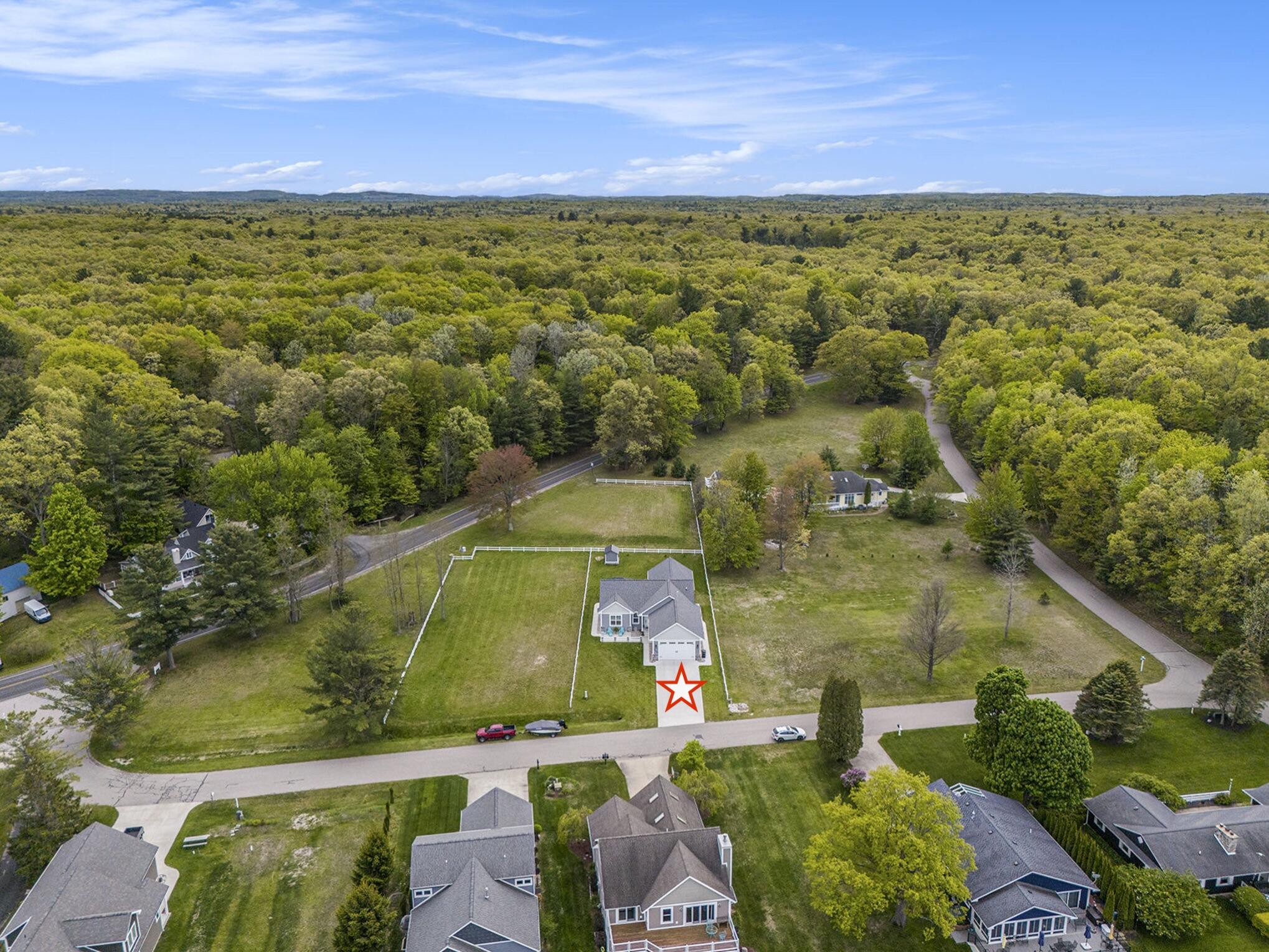 5407 Sioux Road Pentwater, MI 49449 - Photo 4 of 36 Aerial