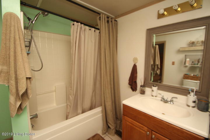 1049 Salt River Road Lawrenceburg, KY 40342 - Photo 21 of 33 IMG_9467