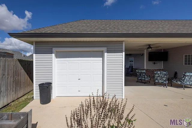 $492,000 | 188 Lansdown Drive, Houma, LA 70360